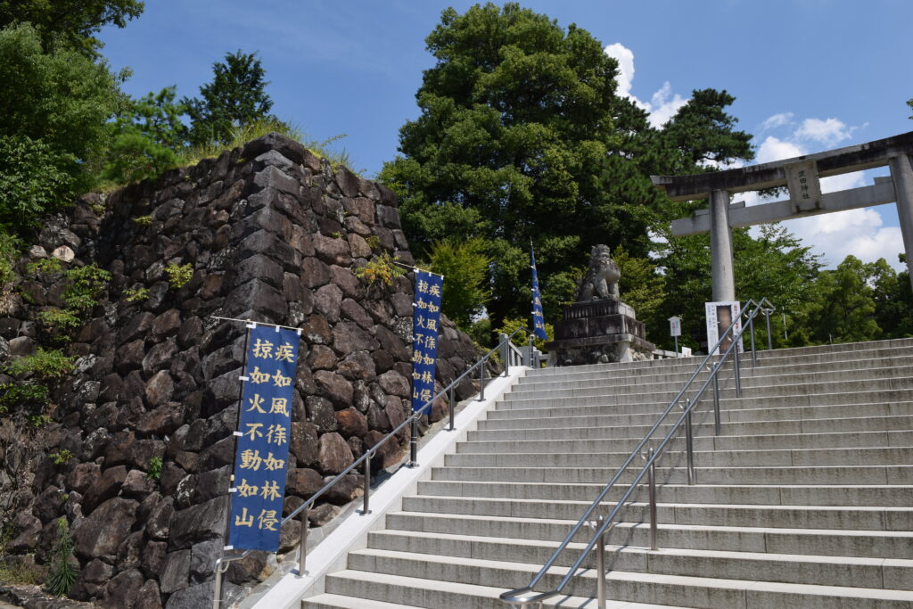 武田神社風林火山の旗