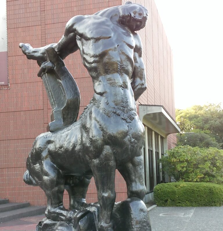 県立美術館モニュメント